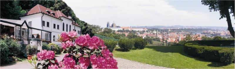 Nebozízek - výhled na Prahu