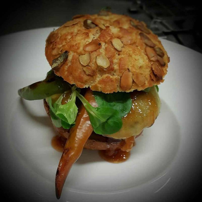 Bejzment - Bezlepkový sweet jalapeno burger